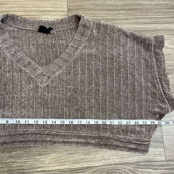 Urban Outfitters Out from Under Brown Ribbed Chenille Boxy Crop Sweater - Picture 6 of 8